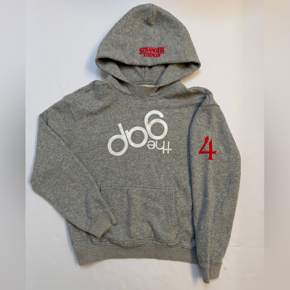 GAP x Stranger Things Light Gray Pullover Sweatshirt size XS